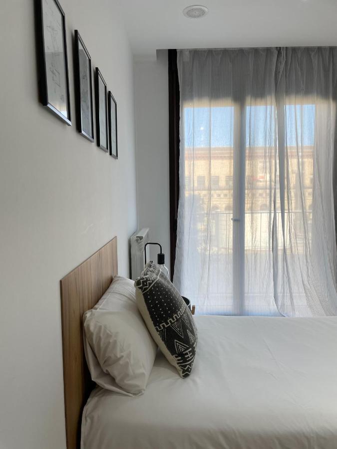 Az El Balcon A La Basilica Apartment Zaragoza Bagian luar foto